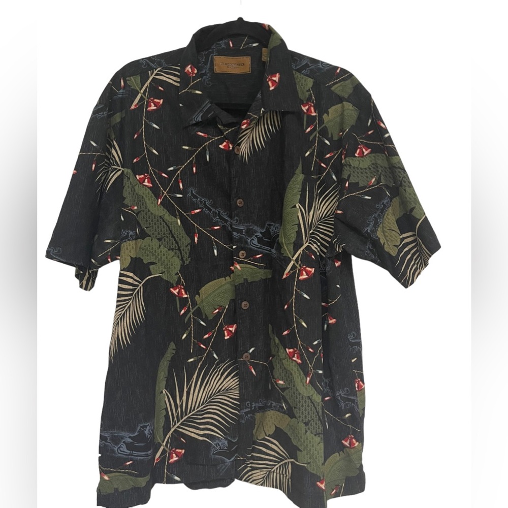 Clearwater Outfitters Christmas Theme Hawaiian Shirt  Vintage M Large
